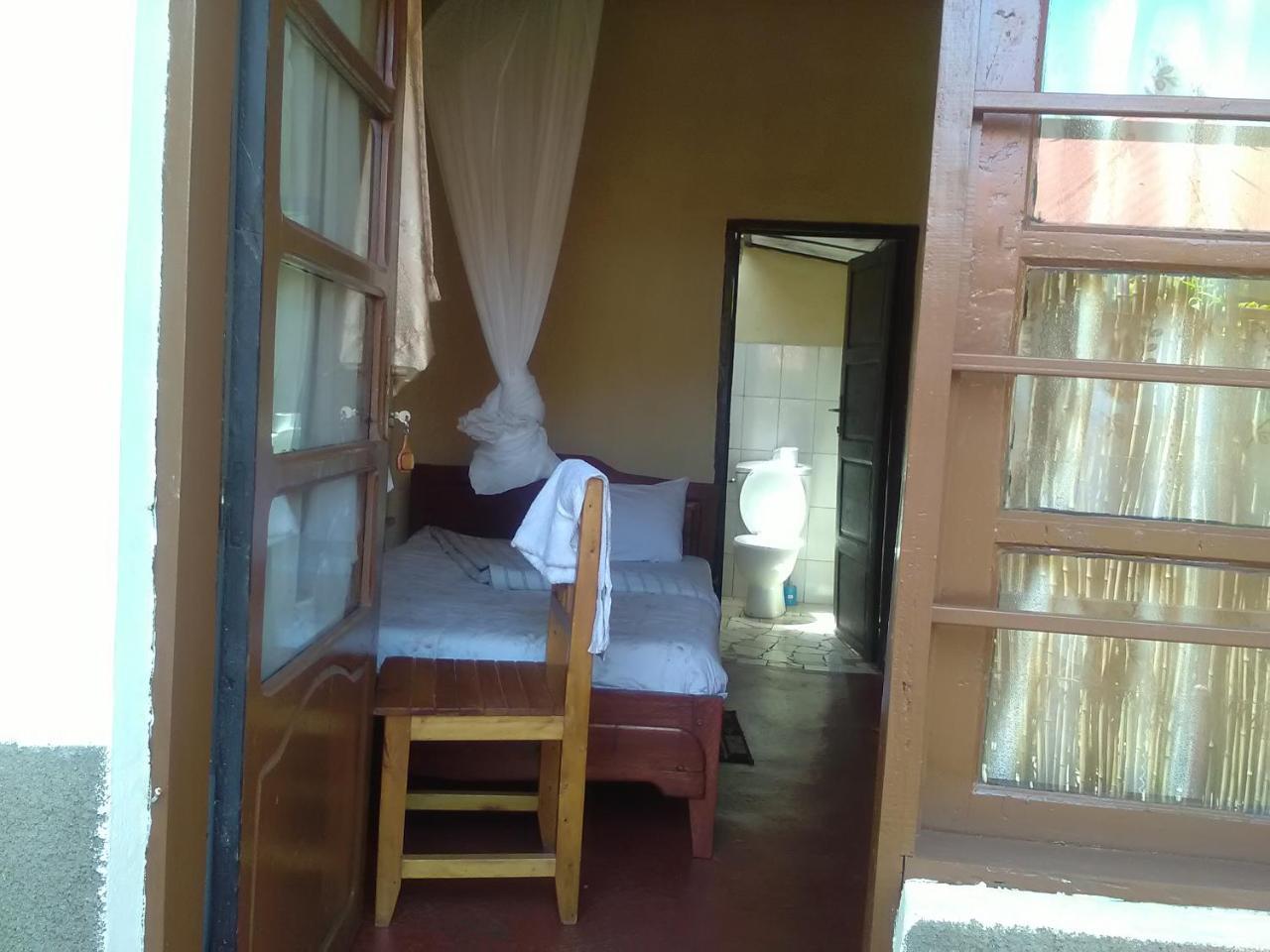 Gloria Motel Cyangugu Buitenkant foto