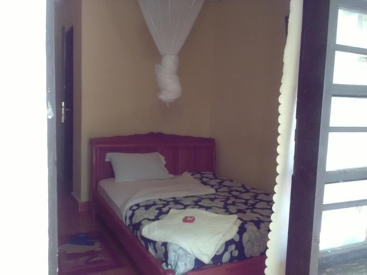 Gloria Motel Cyangugu Buitenkant foto